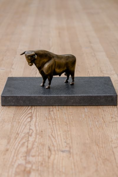 Tierfigur Stier aus Bronze